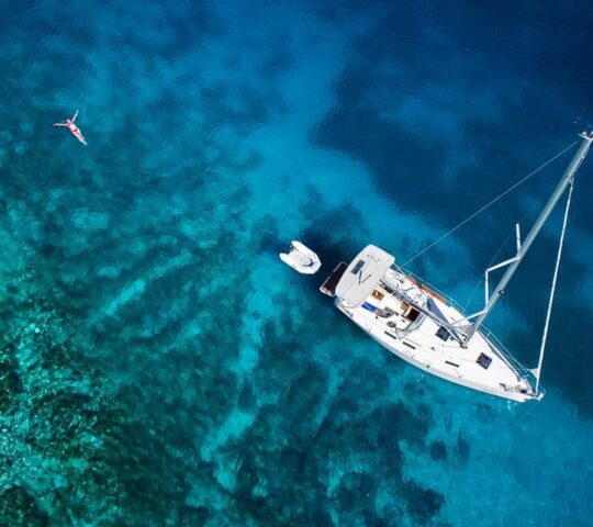Heraklion: Dia Island Sailing Cruise with Snorkeling